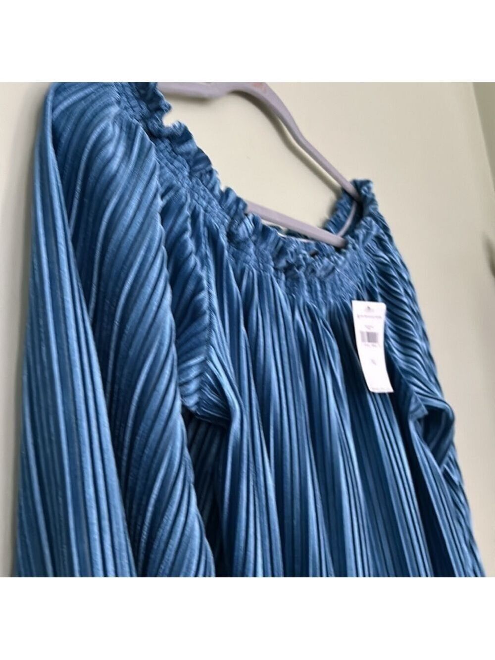 NWT Banana Republic Off The Shoulder Velvet Pleated Too - Picture 8 of 12